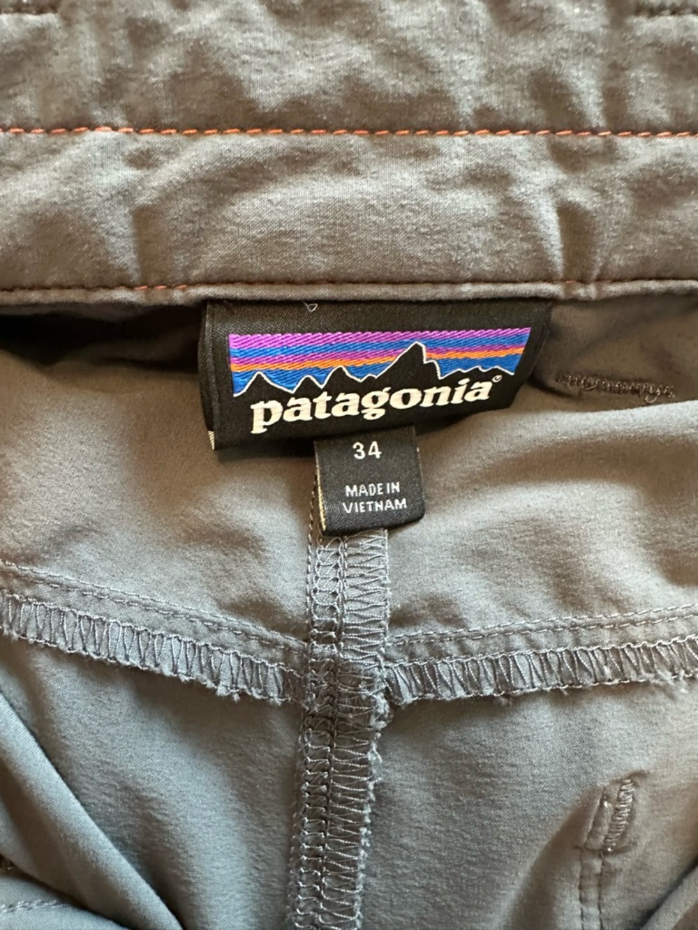 Men's Patagonia Grey Quandry Cargo Performace Pants - Picture 6 of 7